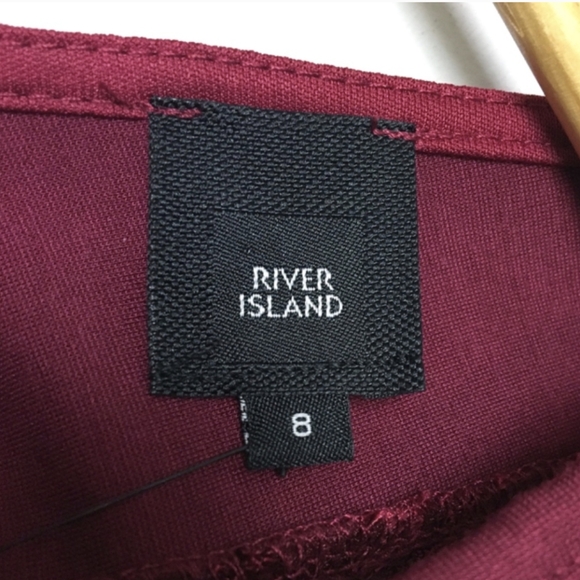 Stunning River Island Burgandy Lace Peplum Top - Picture 6 of 6
